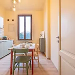 My Honeyed Corner Апартаменты *